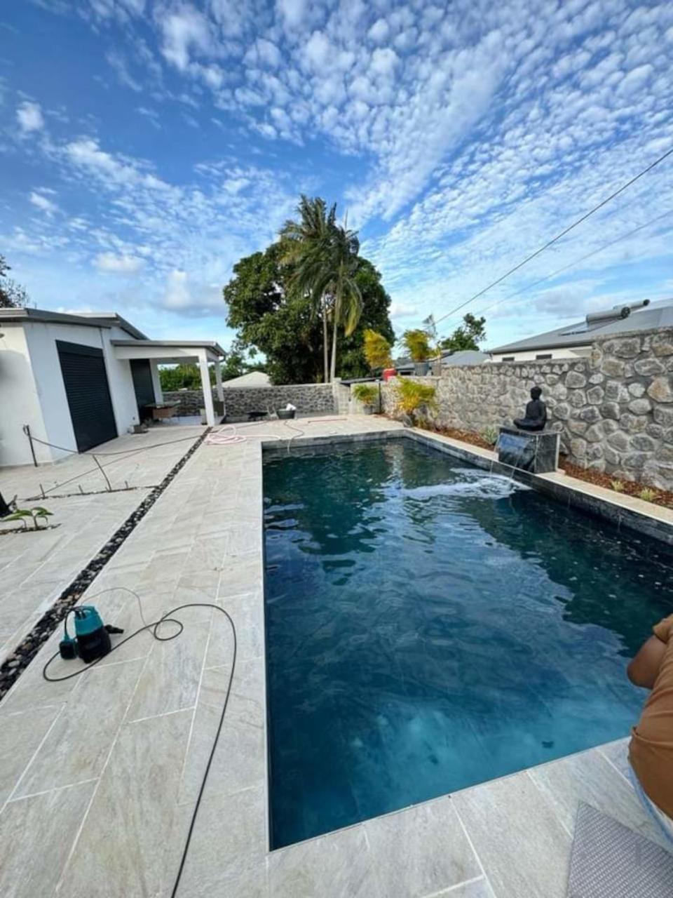Le Beau Vallon 1- Jacuzzi Privatif Et Piscine Chauffee Partagee Saint-Benoît Екстериор снимка